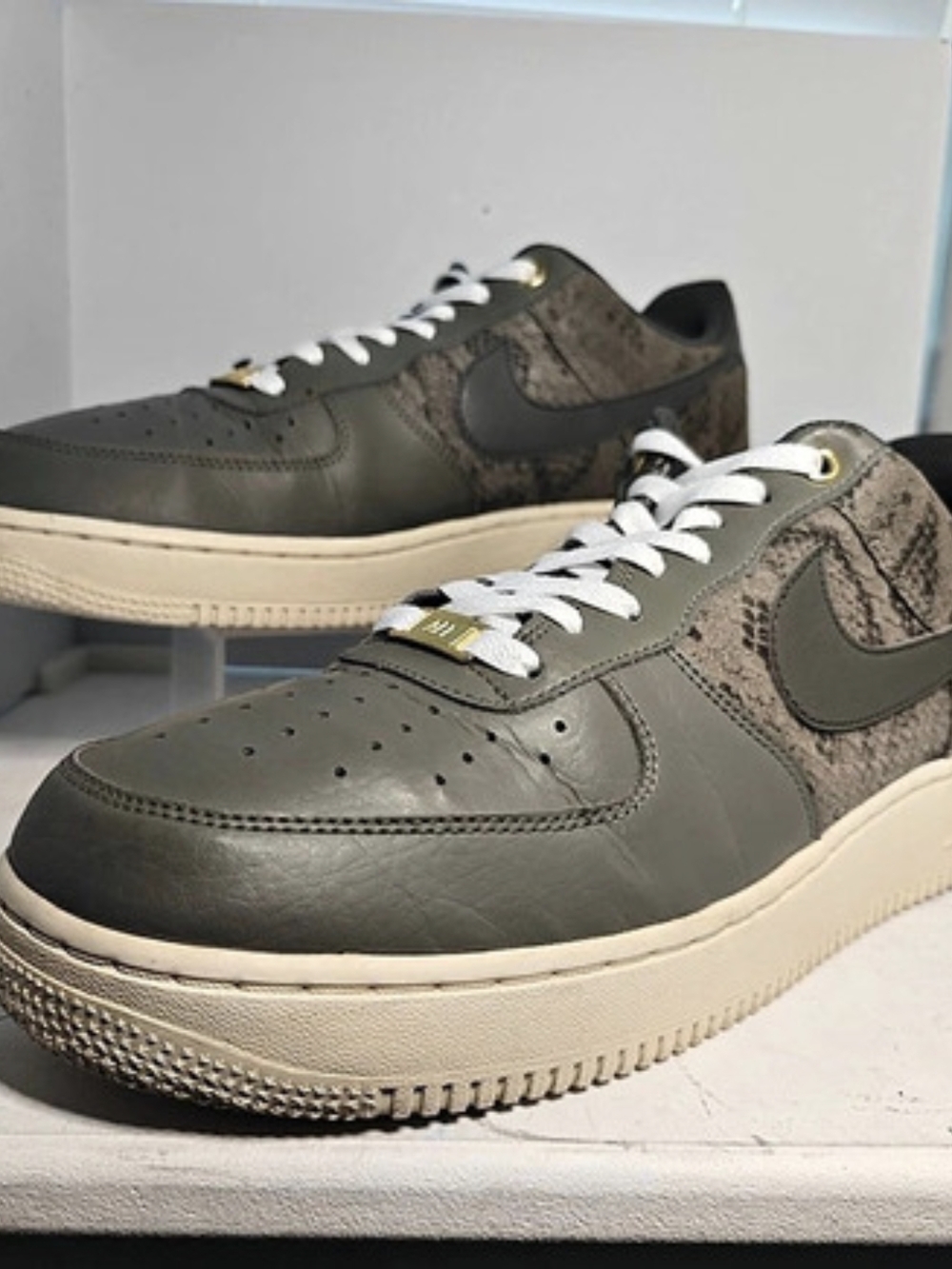 Nike Air Force 1 Low Snake Pack Dark Stucco Men’s Size 12. Excellent